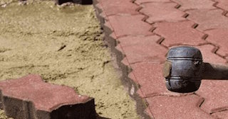 Укладка плитки на песок в Тихвине в октябре