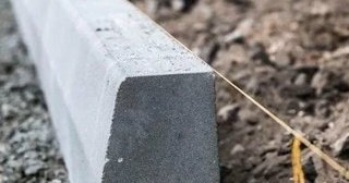 Установка бордюров для тротуарной плитки в Тихвине - цена от 874 руб.