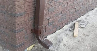 Профессиональная отделка фундамента в Тихвине в октябре