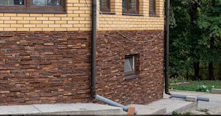 Наружная отделка фундамента в Тихвине от ТротуарнаяПлитка по цене от 984 руб.