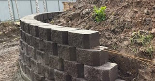 Установка подпорной стенки в Тихвине в октябре